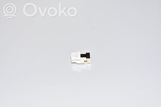 BMW i3 Reversing light switch sensor 6876896