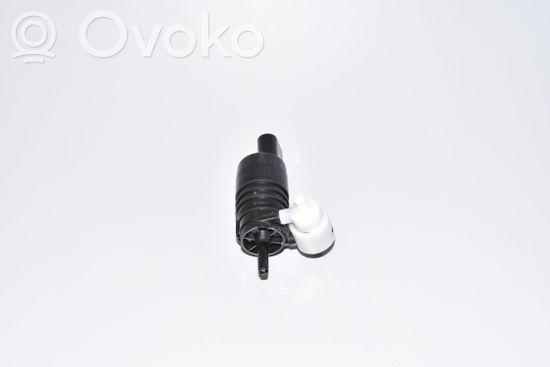 BMW i3 Headlight washer pump 7388349