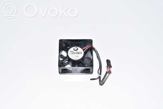 BMW i3 Fan control module 6983075