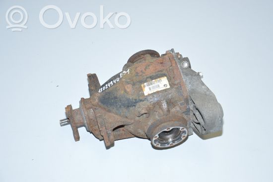 BMW 3 E90 E91 Rear differential 7598855