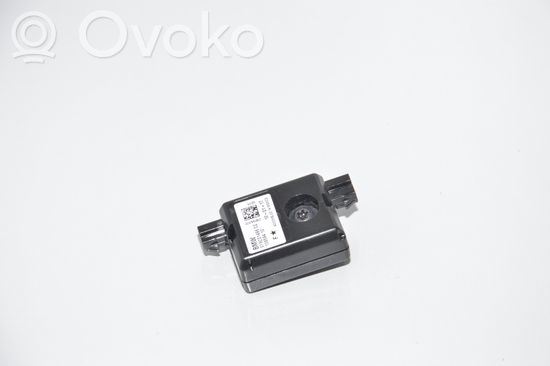 BMW M4 F82 F83 Aerial antenna amplifier 9231466