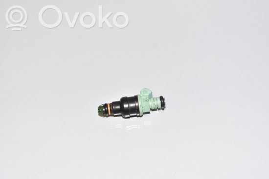 BMW 5 E39 Fuel injector 0280150415