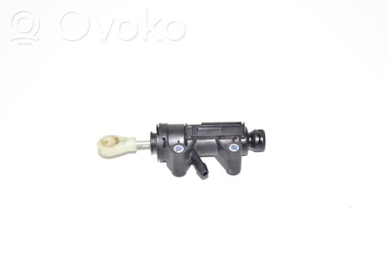 BMW 3 E90 E91 Clutch master cylinder 6773670