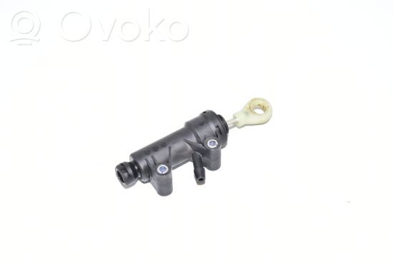BMW 3 E90 E91 Clutch master cylinder 6773670