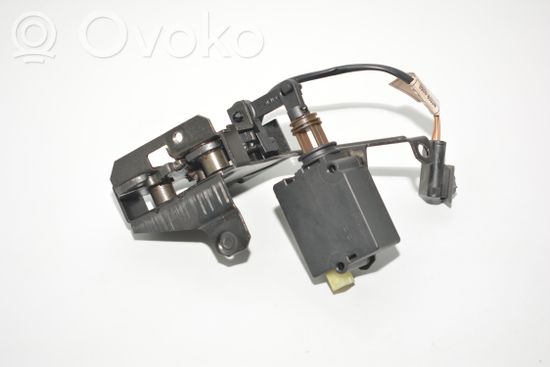 BMW 5 E39 Tailgate/trunk/boot lock/catch/latch 8384069 8238469
