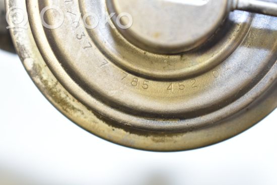 BMW 5 E39 EGR valve 7785452