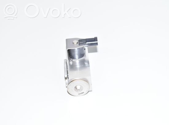 BMW i3 Air conditioning (A/C) expansion valve 6845414