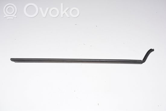 BMW i3 Rubber seal front door window/glass 7277046