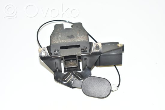 BMW 5 E39 Tailgate/trunk/boot lock/catch/latch 8168892