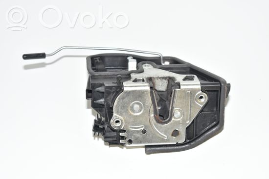 BMW X1 E84 Rear door lock 7202148