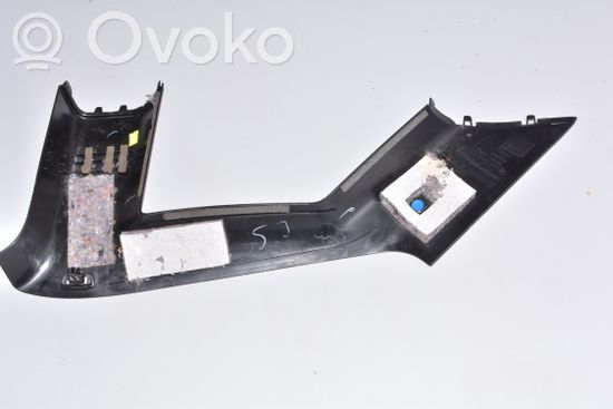 BMW i3 (C) pillar trim 7275670