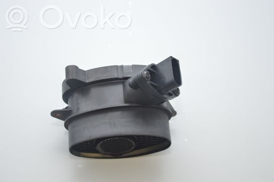 BMW 5 E39 Mass air flow meter 0928400468 7787076