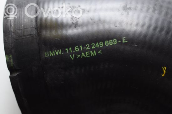 BMW 5 E39 Intercooler hose/pipe 2249669