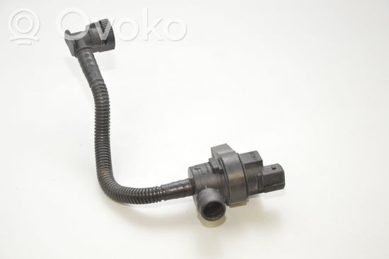 BMW 3 E90 E91 Vacuum valve 7512581