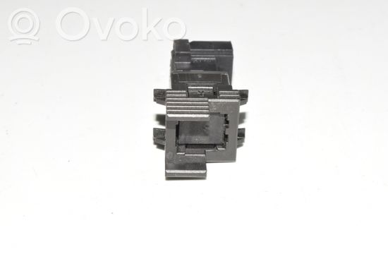 BMW 3 E90 E91 Brake pedal sensor switch 6967601