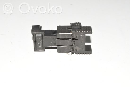 BMW 3 E90 E91 Brake pedal sensor switch 6967601