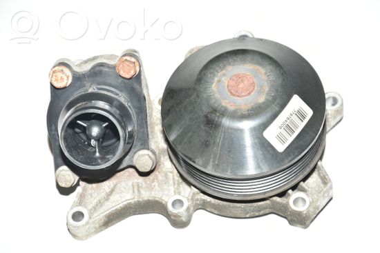 BMW 3 E90 E91 Water pump 7797640