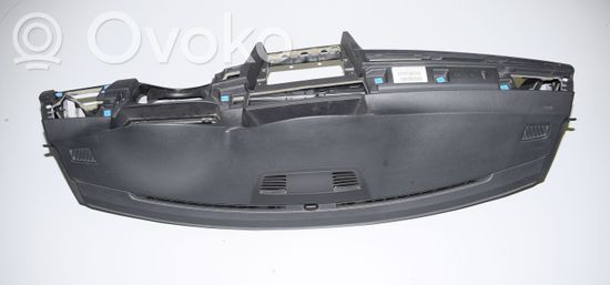 BMW 3 E90 E91 Dashboard 9120334