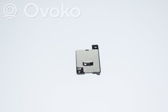 BMW 3 E90 E91 Aerial antenna amplifier 6928461