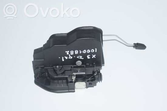 BMW X3 E83 Rear door lock 7202148