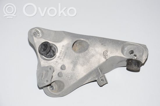 BMW X5 F15 Engine mounting bracket 6859785