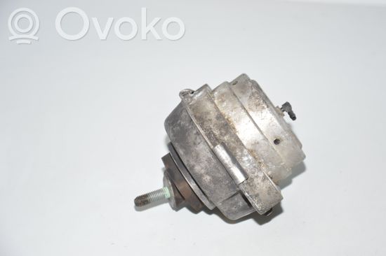 BMW X5 E53 Engine mount bracket 6758444