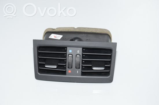 BMW 3 E90 E91 Rear air vent grill 7210639