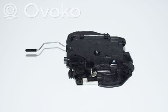 BMW 3 E90 E91 Front door lock 7059973