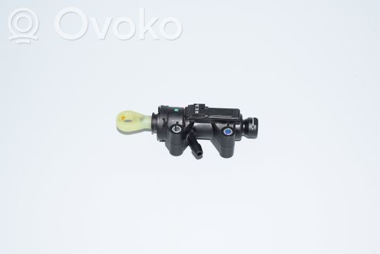 BMW 3 E90 E91 Clutch master cylinder 5773670