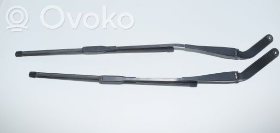 BMW 1 E81 E87 Windshield/front glass wiper blade 7169973 7169974