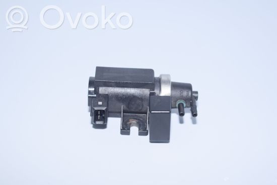 BMW X5 E53 Turbo solenoid valve 2247906