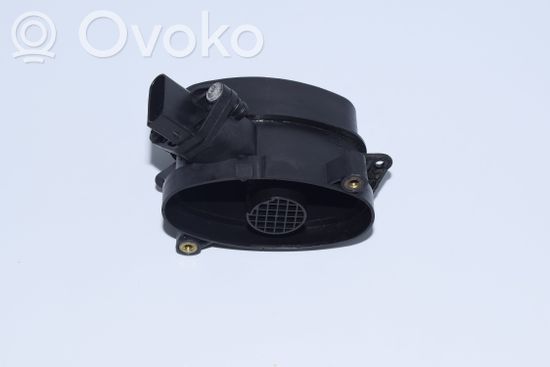 BMW 5 E39 Mass air flow meter 7787076 0928400468