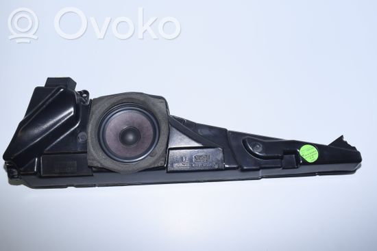 BMW 5 E39 Front door speaker 8362540