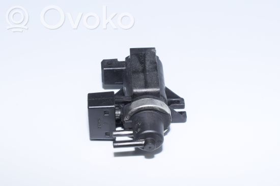 BMW X5 E53 Turbo solenoid valve 2242906