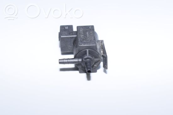 BMW 5 E39 Turbo solenoid valve 1742712