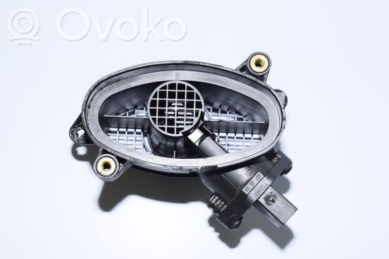 BMW 5 E39 Mass air flow meter 0928400468 7787076