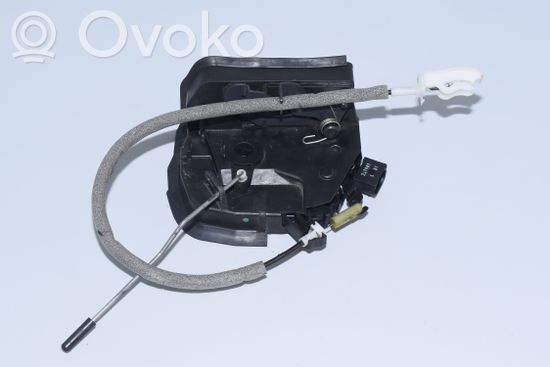 BMW X5 E53 Rear door lock 8402601