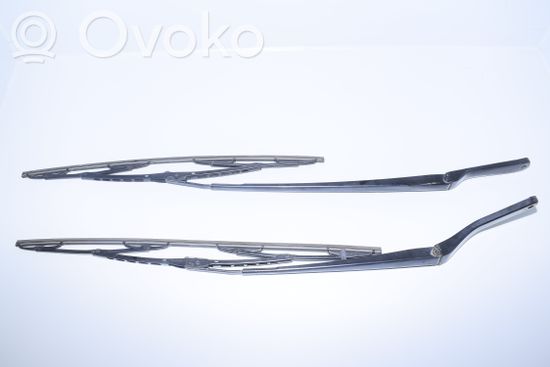 BMW X5 E53 Windshield/front glass wiper blade 7075612 7132219