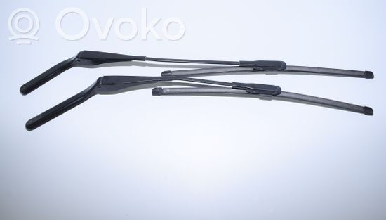 BMW 1 E81 E87 Windshield/front glass wiper blade 7169973 7169974