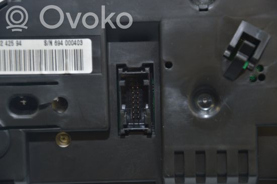 BMW 3 E92 E93 Speedometer (instrument cluster) 9143822