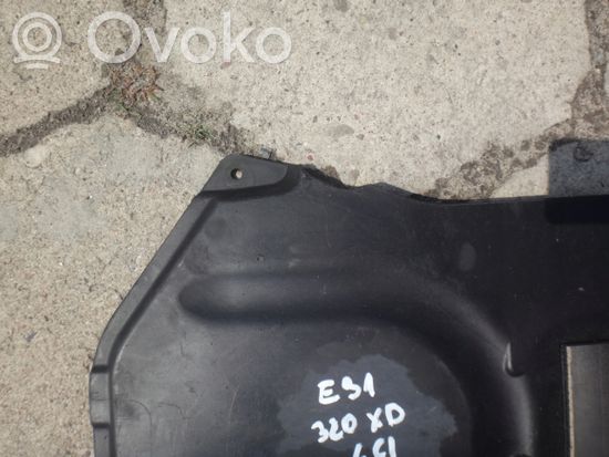 BMW 3 E90 E91 Center/middle under tray cover 7146363