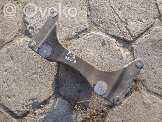 BMW 5 E39 Gearbox mounting bracket