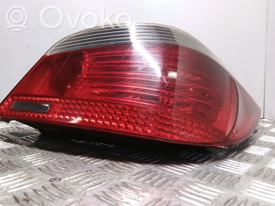 BMW 5 E60 E61 Rear/tail lights 6910768 2VP0086790678149 15823803