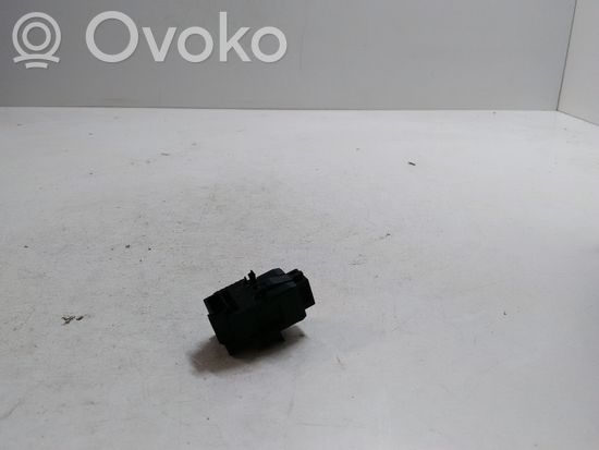 BMW 3 E90 E91 Brake pedal sensor switch 914688962
