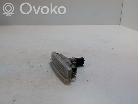 BMW 5 E39 Front fender indicator light 9407958