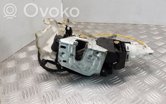 Mercedes-Benz S W220 Front door lock 2207200335