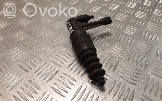 Audi A4 S4 B6 8E 8H Clutch slave cylinder 8E0721257A