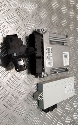 BMW 3 E90 E91 Engine ECU kit and lock set 0281013251 7801711 61356943791