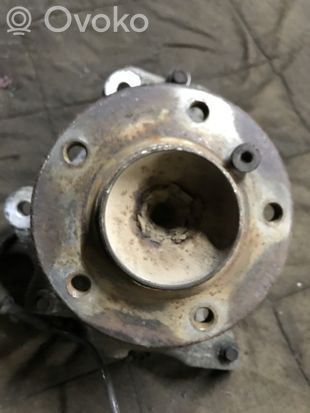 BMW 3 E90 E91 Front wheel hub spindle knuckle 677321002