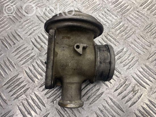 BMW 5 E39 EGR valve 78545204